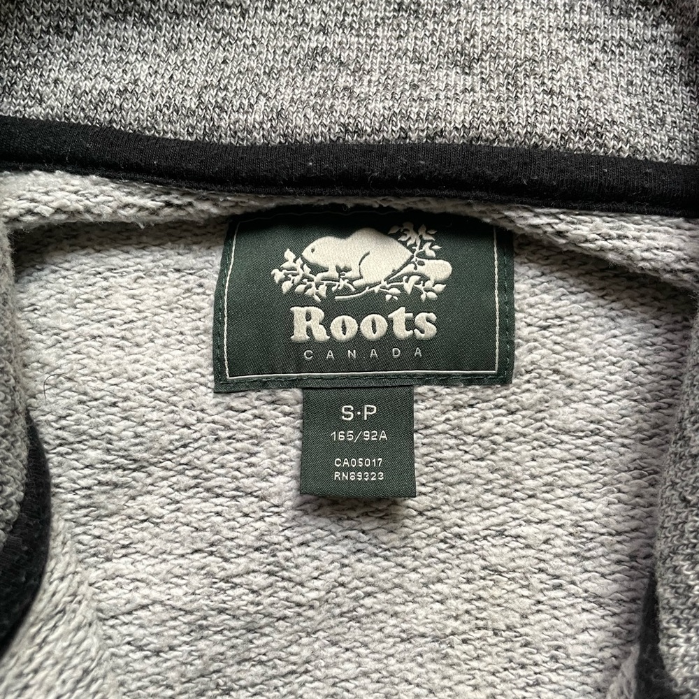 Classic Roots Quarter Zip - Picture 4 of 5